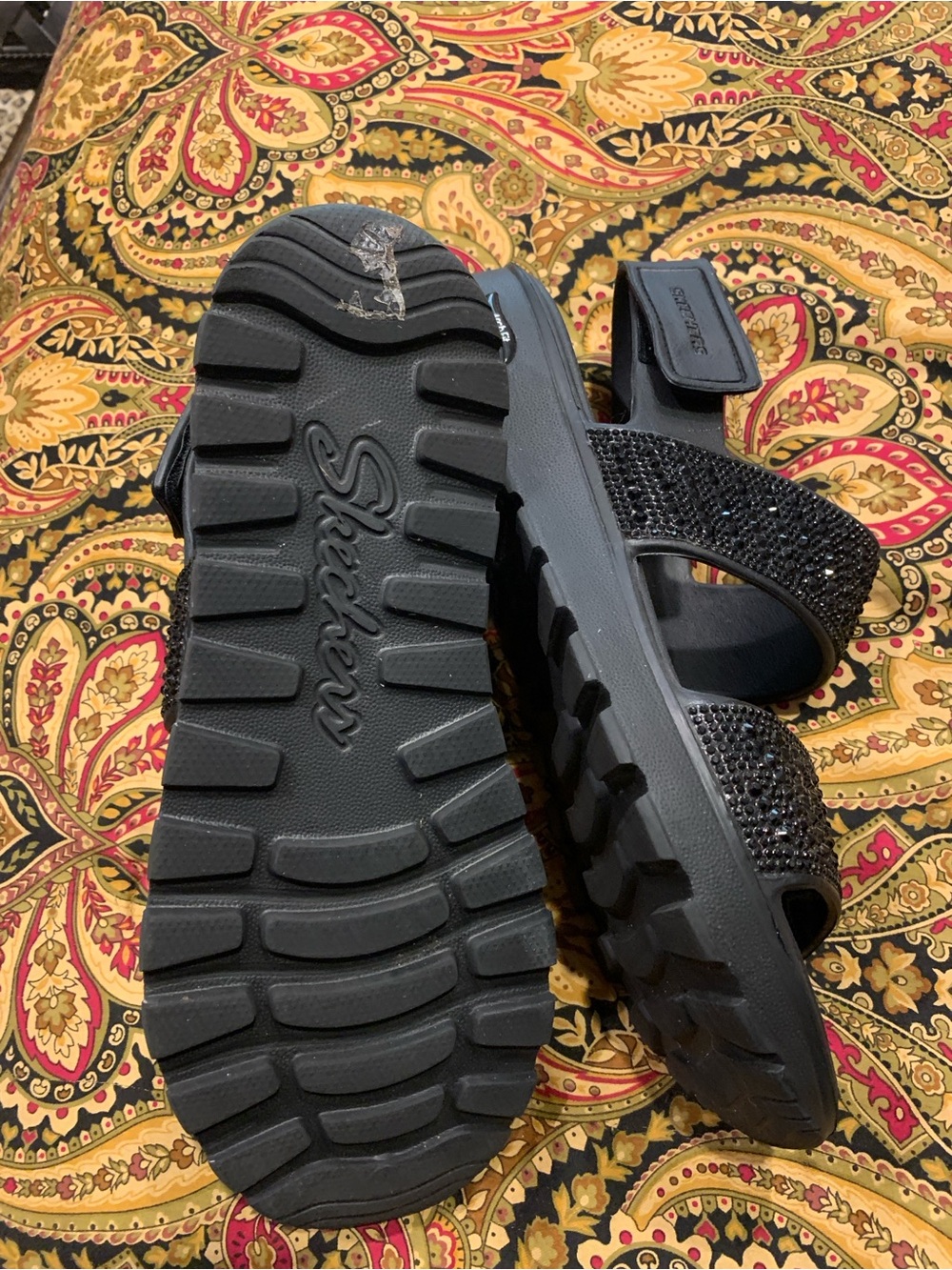 Sketchers Arch Fit Black Jeweled Sandal Size 10 - Picture 4 of 5